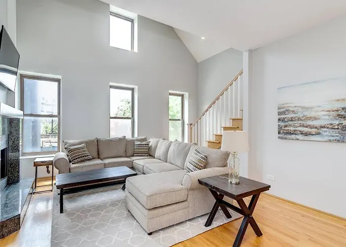 Stunning 2 Floor Penthouse Downtown