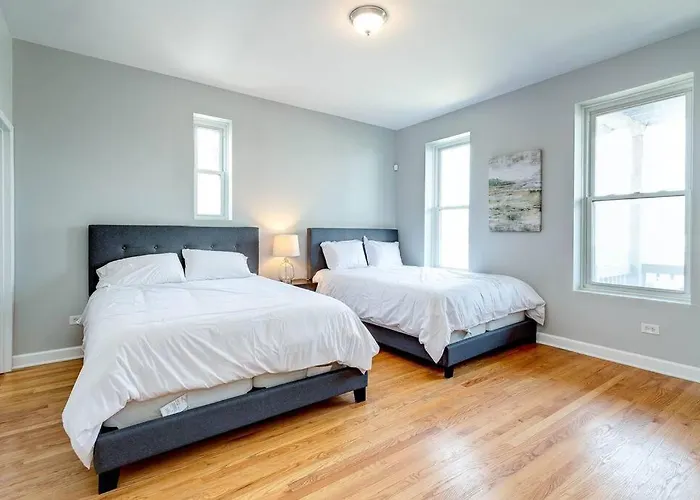 Stunning 2 Floor Penthouse Downtown
